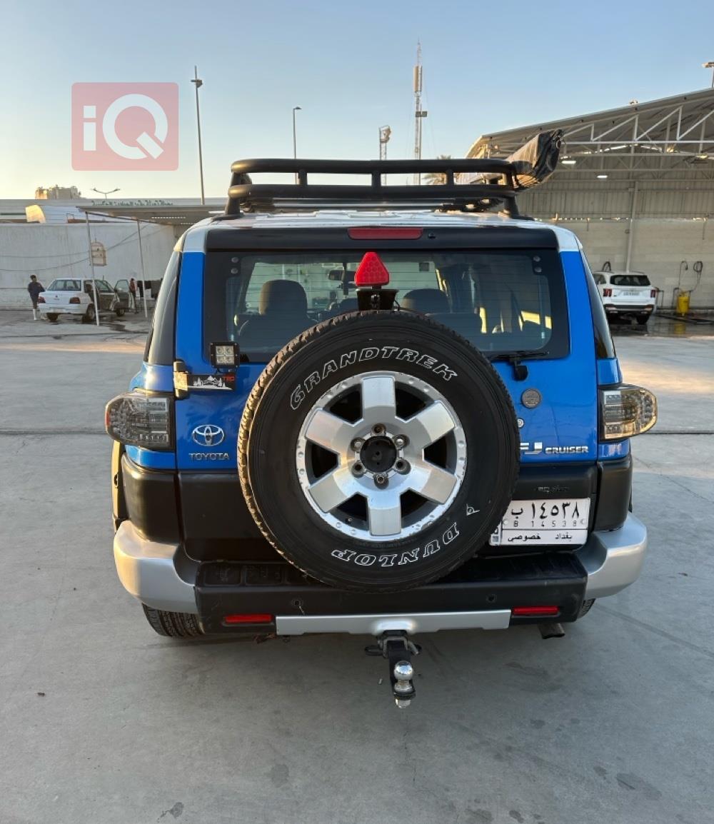 تويوتا إف جي كروزر